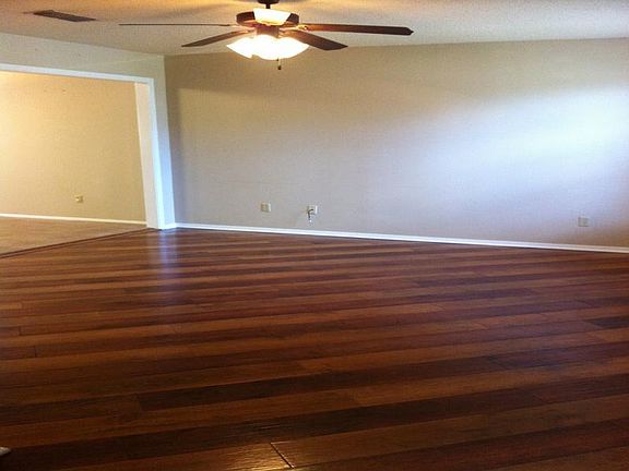 3rd image of 4123 Bill Owens Pkwy APT A