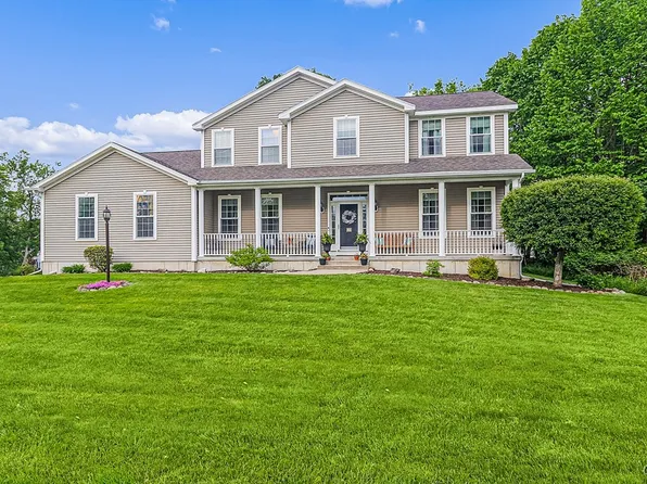 3 Merrimac St, New Hartford, NY 13413