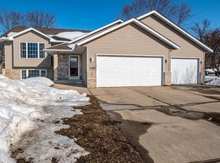 156 Cedar Dr S, Lester Prairie, MN 55354