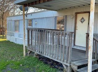 708 E 10th St, Kemp, TX 75143