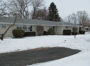 10028 E Lake Rd, North East, PA 16428