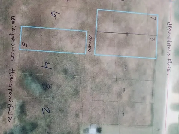 1609-11 W Cleveland St, Seadrift, TX 77983