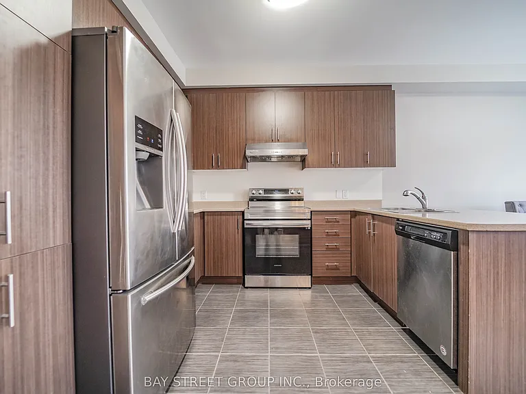 7 Gordon Landon Dr — Photo 17
