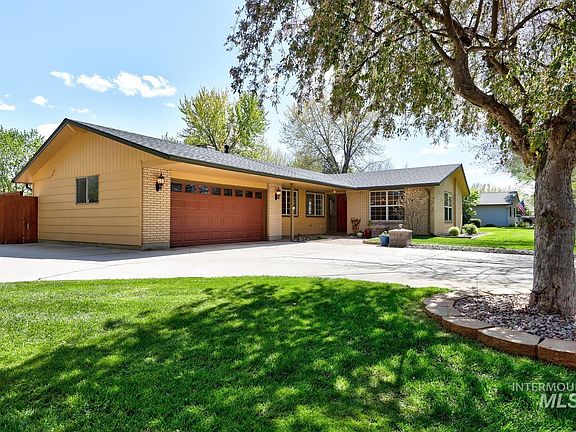 3rd image of 3232 S McCormick Way