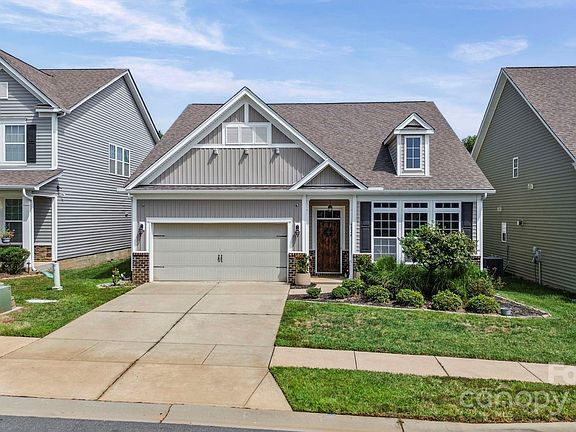 2nd image of 6024 Langwell Ln
