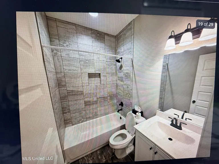 1107 Sabrina Dr — Photo 24