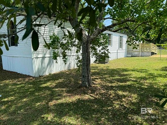 3rd image of 23766 Oakleigh Dr
