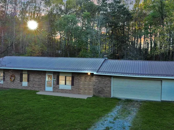 3935 Cranesville Rd, Terra Alta, WV 26764