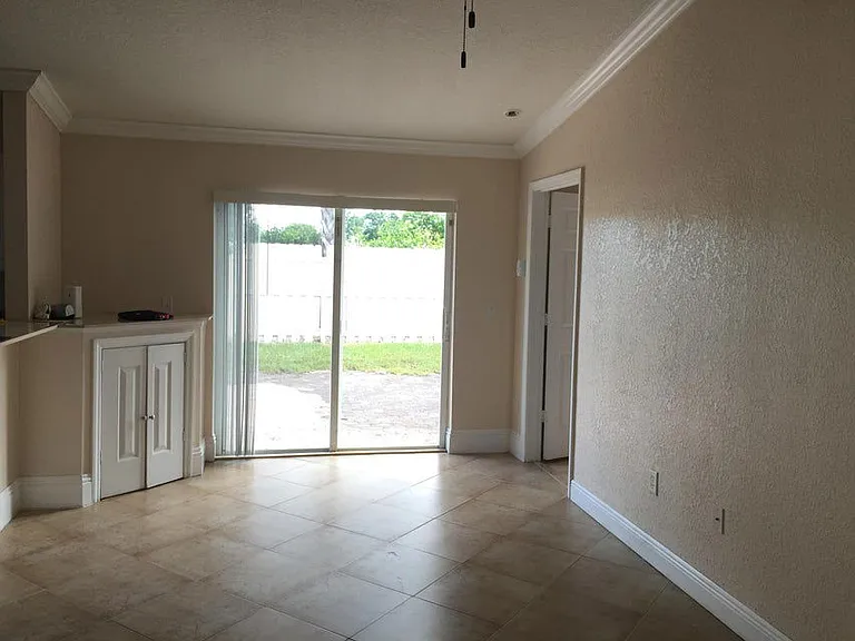 5900 Azalea Cir — Photo 14