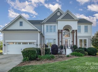 5265 Fieldgate Ct, Harrisburg, NC 28075