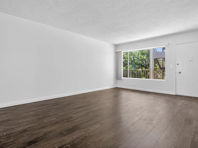 Rose Terrace Apartment Homes — Photo 9