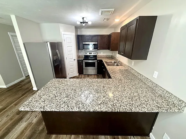 2865 Murwood — Photo 7