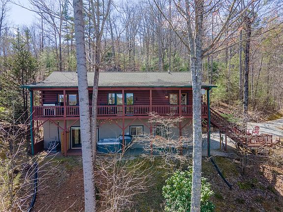 2nd image of 674 Sanders Rd
