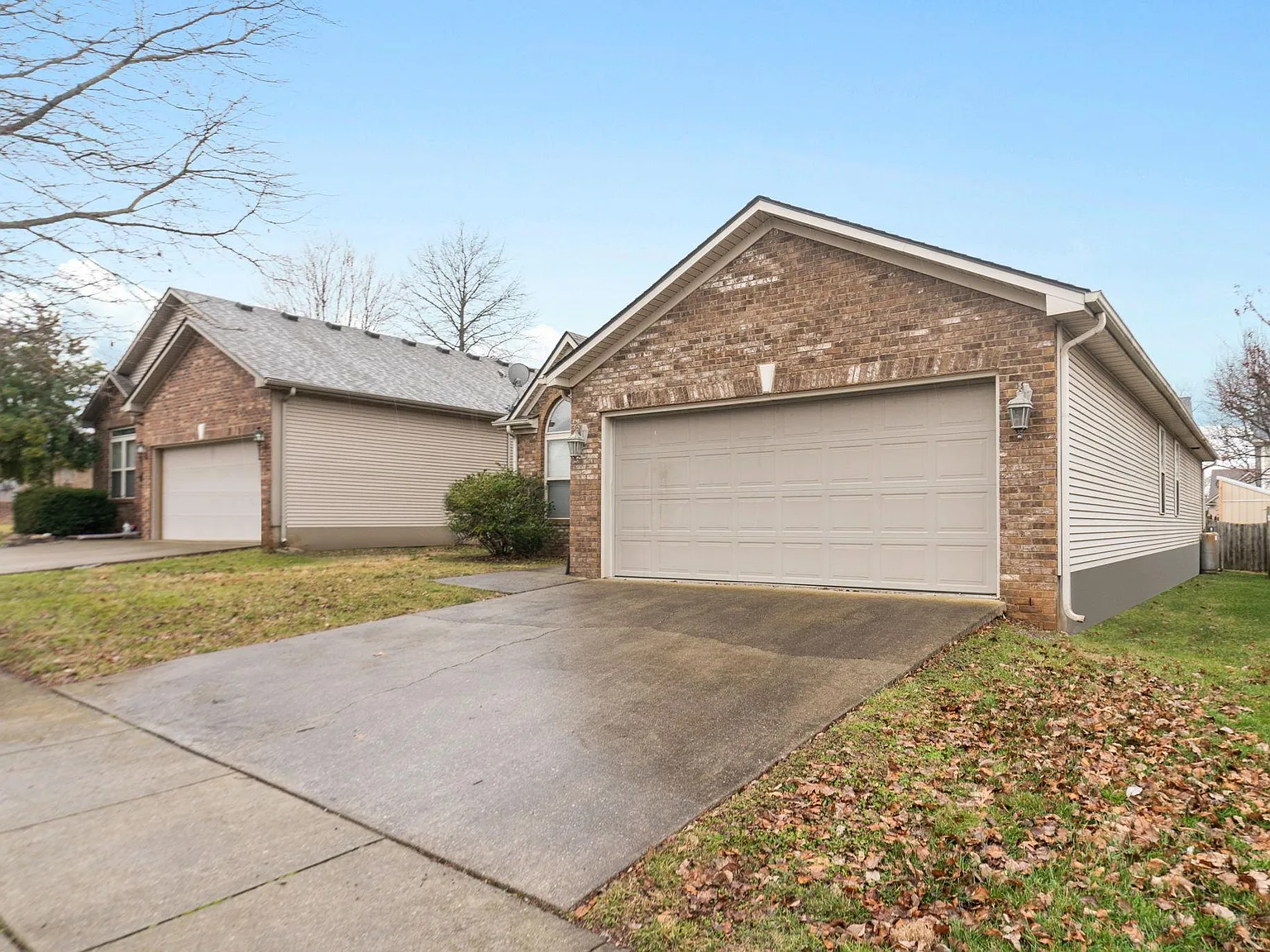 3 bed, 1415 sqft, $2,100 — Photo 3