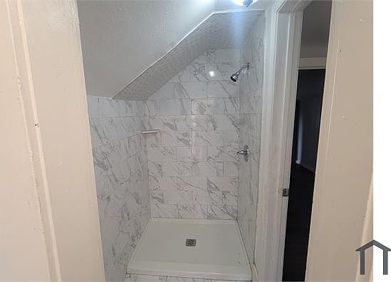 4th image of 1923 S Izard St #B