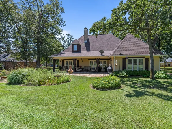 257 Saint Andrews Dr E, Mabank, TX 75156