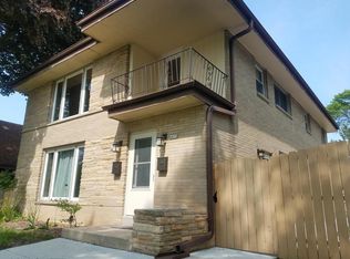 4472 N Larkin St, Milwaukee, WI 53211