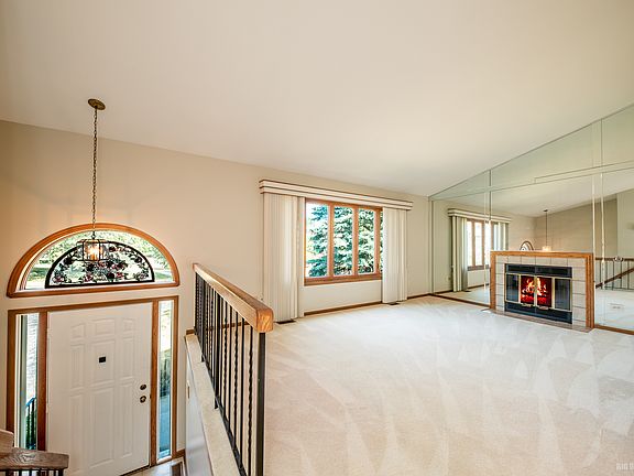 3rd image of 9255 Drummond Dr #72