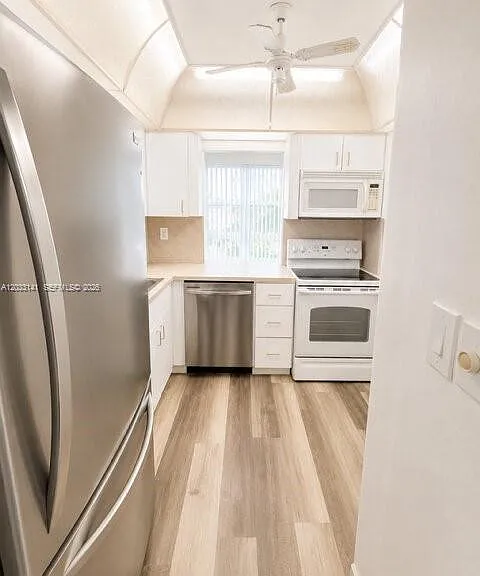 17560 Atlantic Blvd #516 — Photo 6