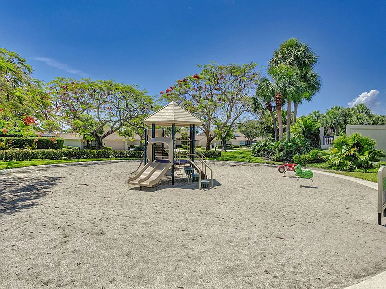 2401 Marina Isle Way #105 — Photo 33