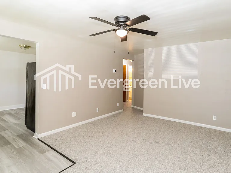 3284 Warfield Ave — Photo 4