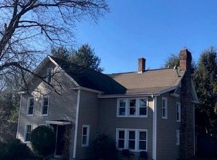 561 Hopewell Rd, South Glastonbury, CT 06073