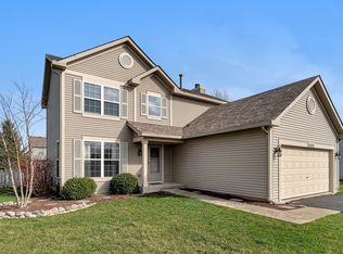 800 Grant Dr, Minooka, IL 60447
