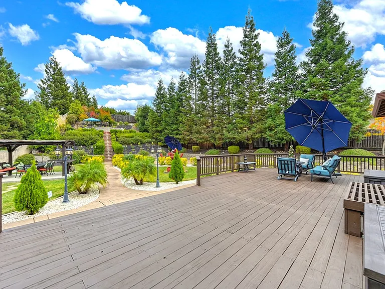 1676 Stronsay Ct — Photo 62