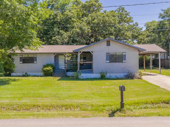 144 Sunset Dr, Kilgore, TX 75662