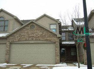 45233 Horseshoe Cir, Canton, MI 48187