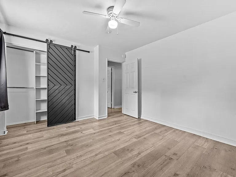 413 Catalina Ave — Photo 14