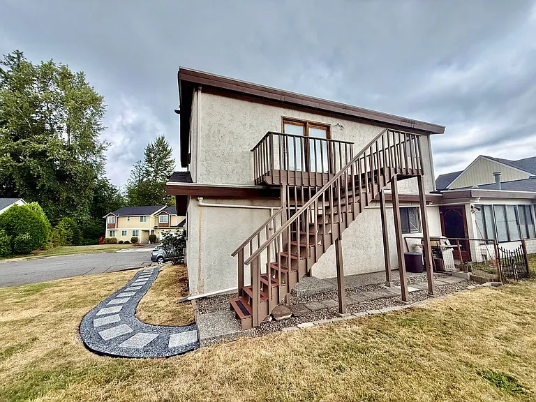 3328 165th Pl SW — Photo 1