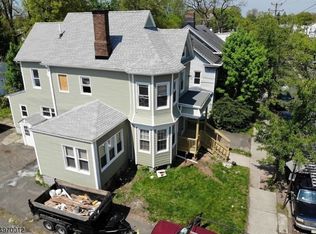 582 W Grand Ave, Rahway, NJ 07065