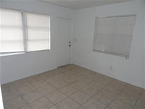 5th image of 4635 19th Ave S