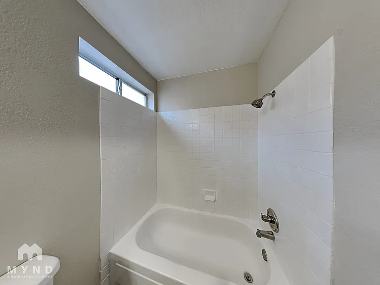 5825 Goodsprings Ct — Photo 25