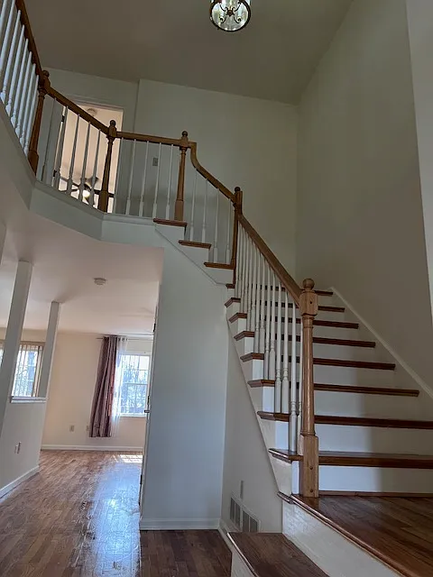 3 bed, 3.5 bath, 1572 sqft, $1,995 — Photo 3