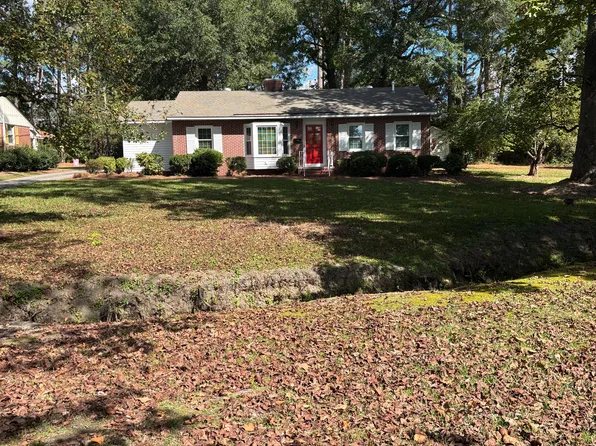 304 N College St, Wallace, NC 28466