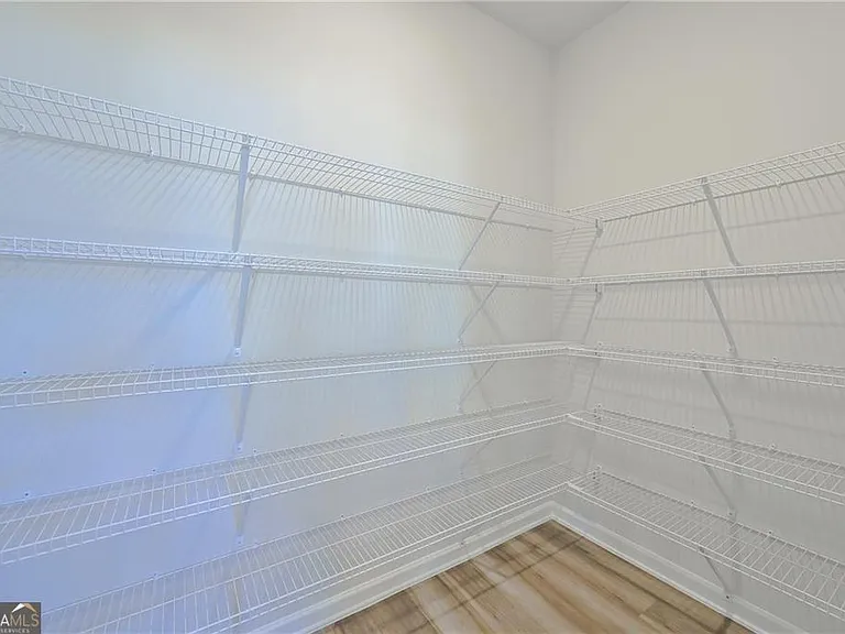 303 Eleanora Xing — Photo 23