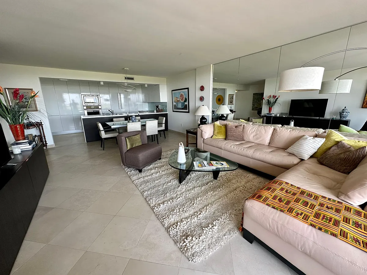 Building Photo - 155 Ocean Lane Dr #1004