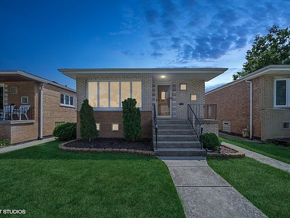 2nd image of 5253 S Neenah Ave