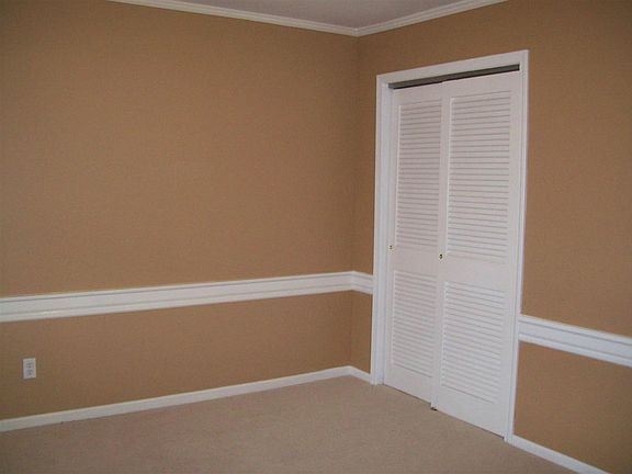 2nd image of 109 Campbell Ct