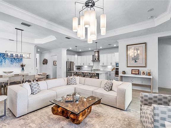 4th image of 13568 Blue Bay CIR