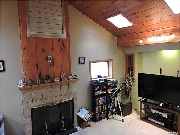 4th image of 52 Kingston St