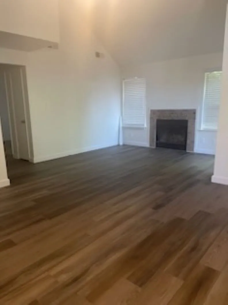 2 bed, 1025 sqft, $1,995 — Photo 2