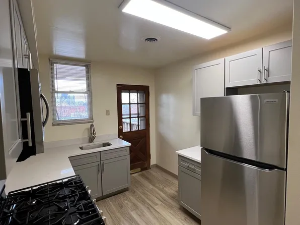 112 Natchez St #2R, Pittsburgh, PA 15211