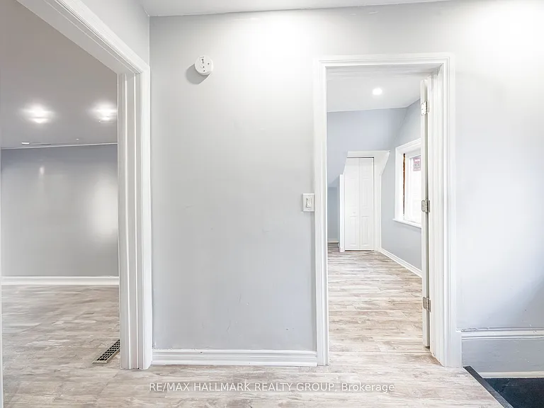 5561 Manotick Main St #1 — Photo 3