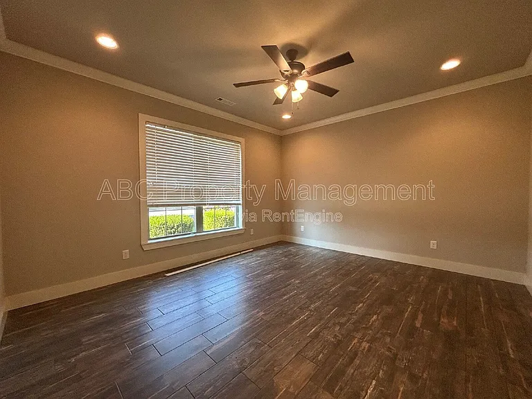 3101 Warberry Ave — Photo 7