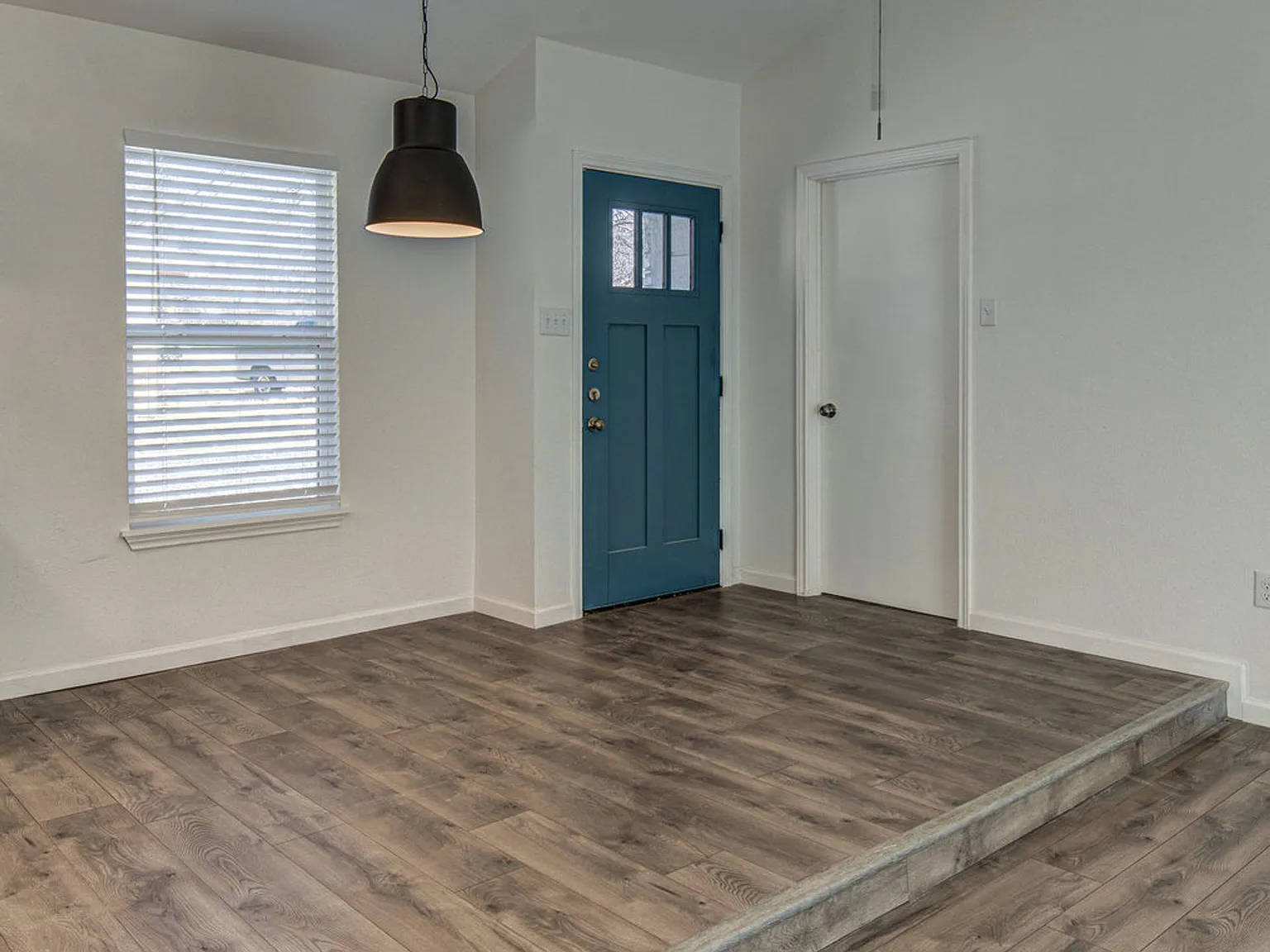5706 Gloucester Ln — Photo 4