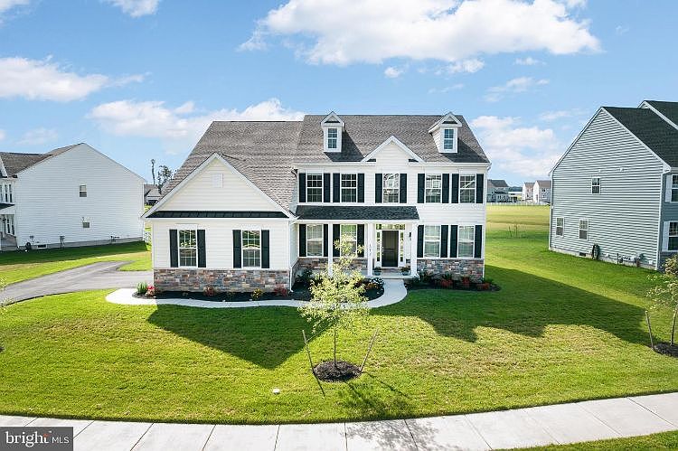 1st image of 513 Buck Tavern Dr