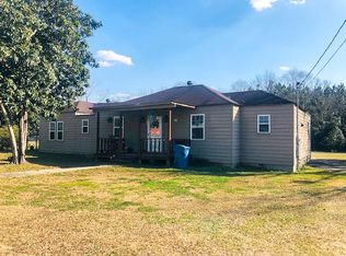 121 Belvue Ave, Lyons, GA 30436